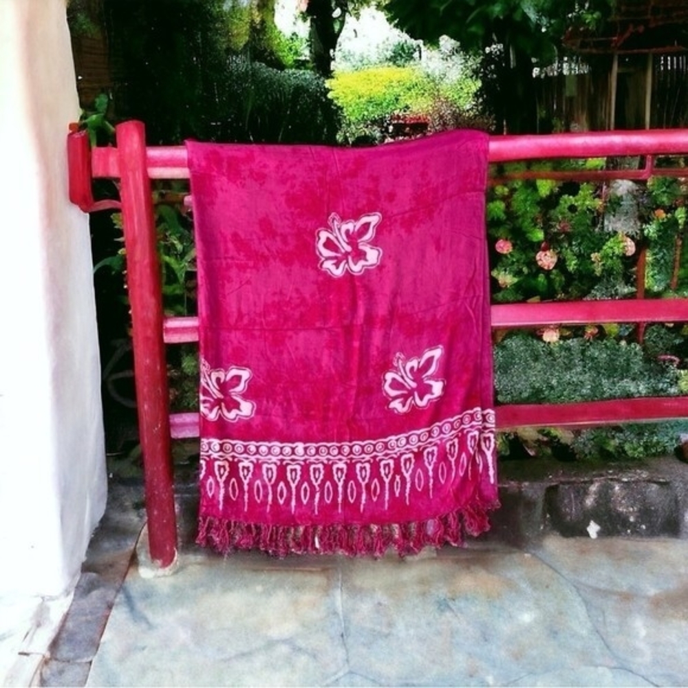 Hawaiian Tropical Sarong Pink White Floral Wrap Scarf Shawl Beach CoverUp Fringe